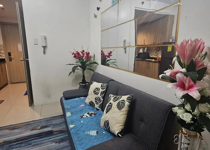 Shell Residences Mall Of Chullen Apartment