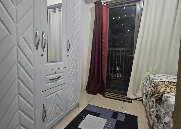Shell Residences Mall Of Chullen Apartment